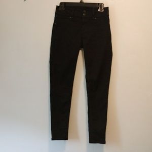 Moft pants size 7